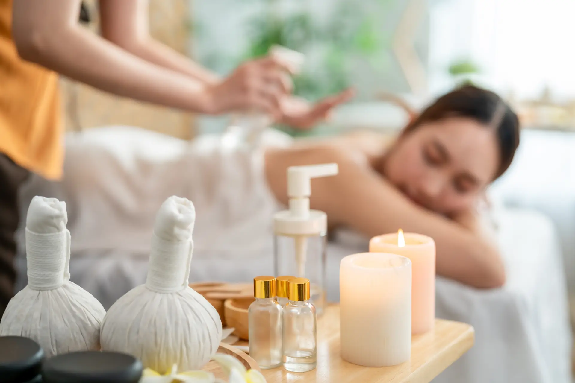 Rückenmassage gegen Muskelverspannungen bei Rosi Massage Effretikon